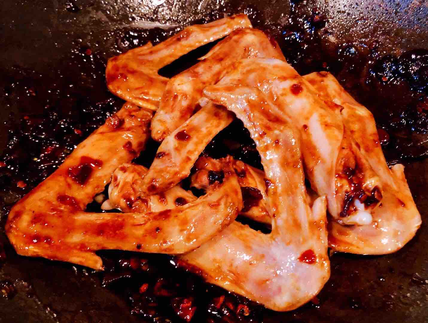 麻辣鴨翅的做法-麻辣味燉菜譜-易網(wǎng)健康養(yǎng)生網(wǎng) 麻辣鴨翅的做法-麻辣味燉菜譜