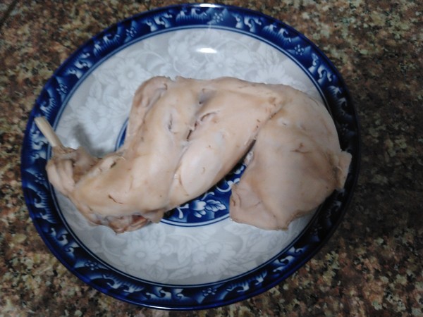 白蘸手撕兔肉的做法-家常味拌菜譜