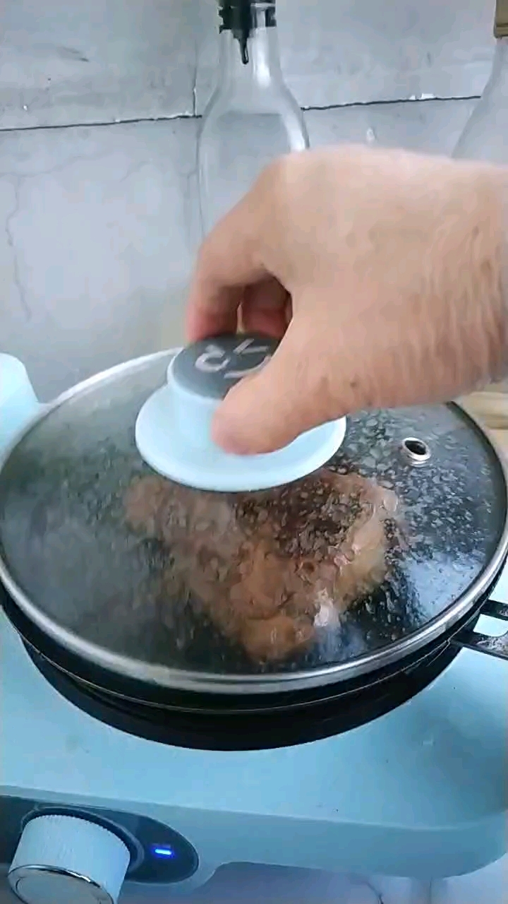 快手煎雞排，想吃進來看看就會的做法-麻辣味煎菜譜
