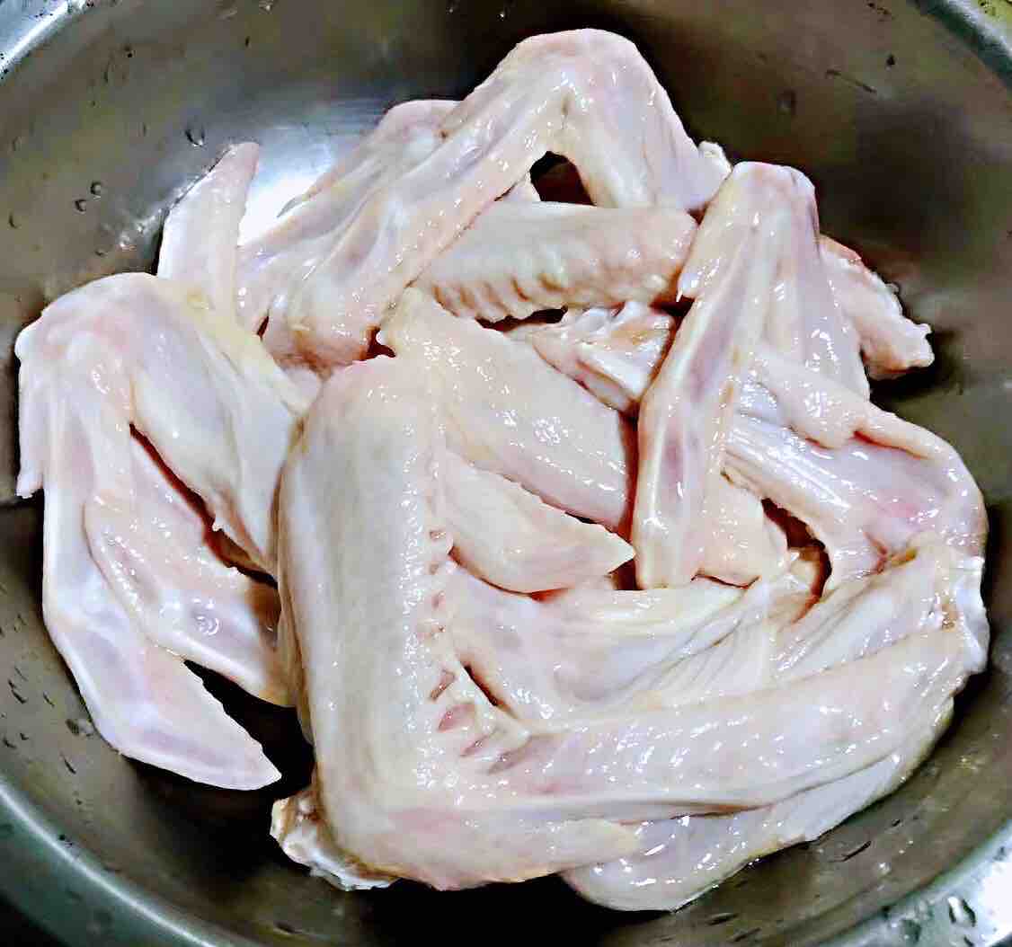 紅燒鴨翅的做法-家常味燉菜譜-易網<a href=http://m.aoa7937.com/ target=_blank class=infotextkey>健康養生</a>網 紅燒鴨翅的做法-家常味燉菜譜
