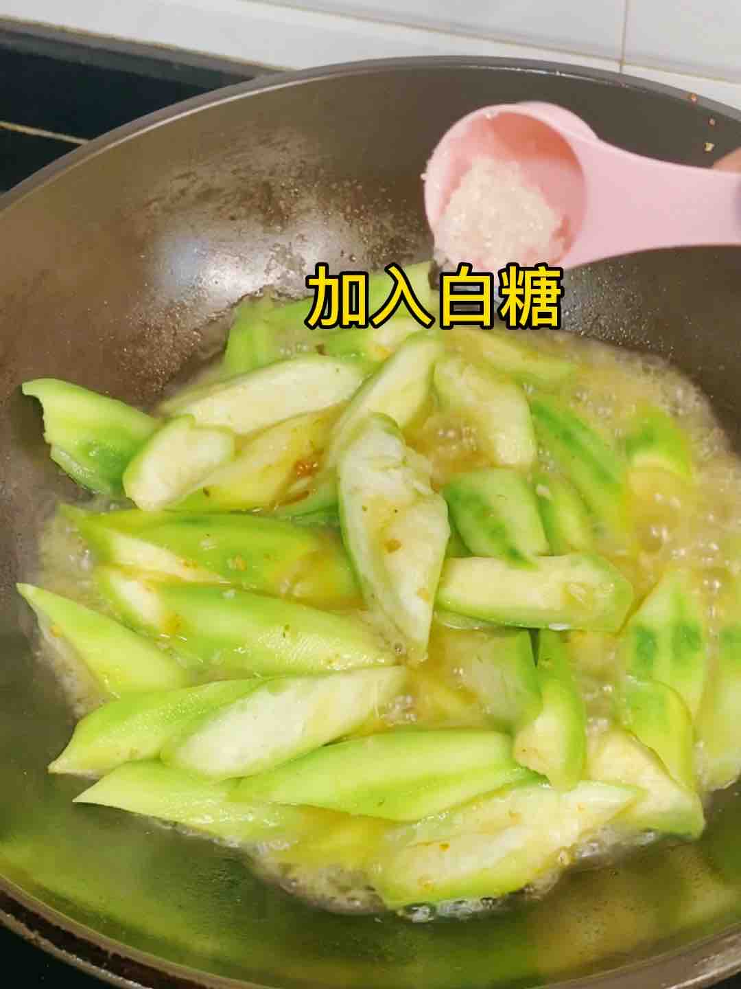 絲瓜這樣炒，比山珍海味還美味，10條不夠吃??便宜超好吃的做法-咸鮮味炒菜譜