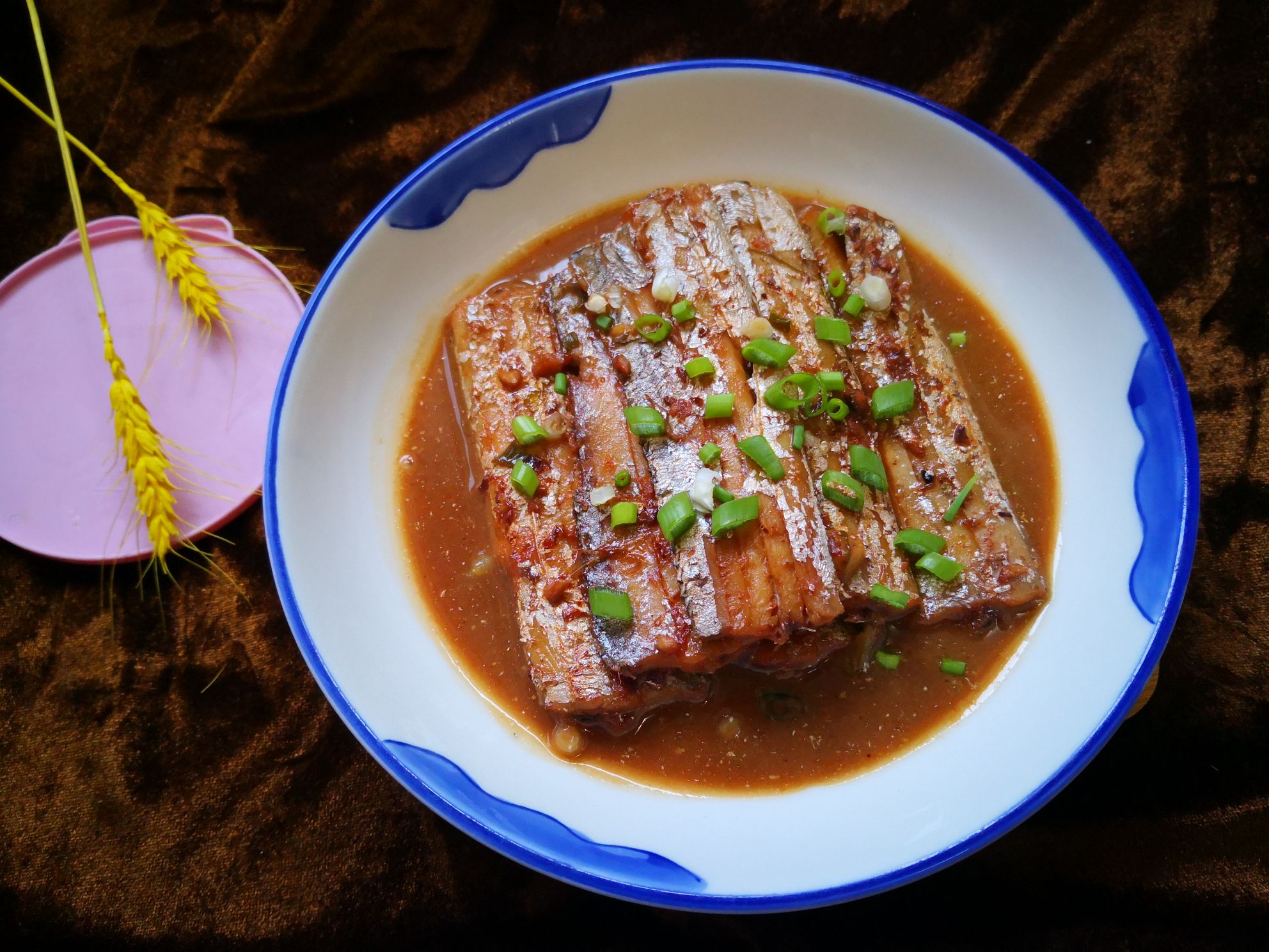 紅燒刀魚(yú)的做法-家常味燒菜譜-易網(wǎng)健康養(yǎng)生網(wǎng) 紅燒刀魚(yú)的做法-家常味燒菜譜