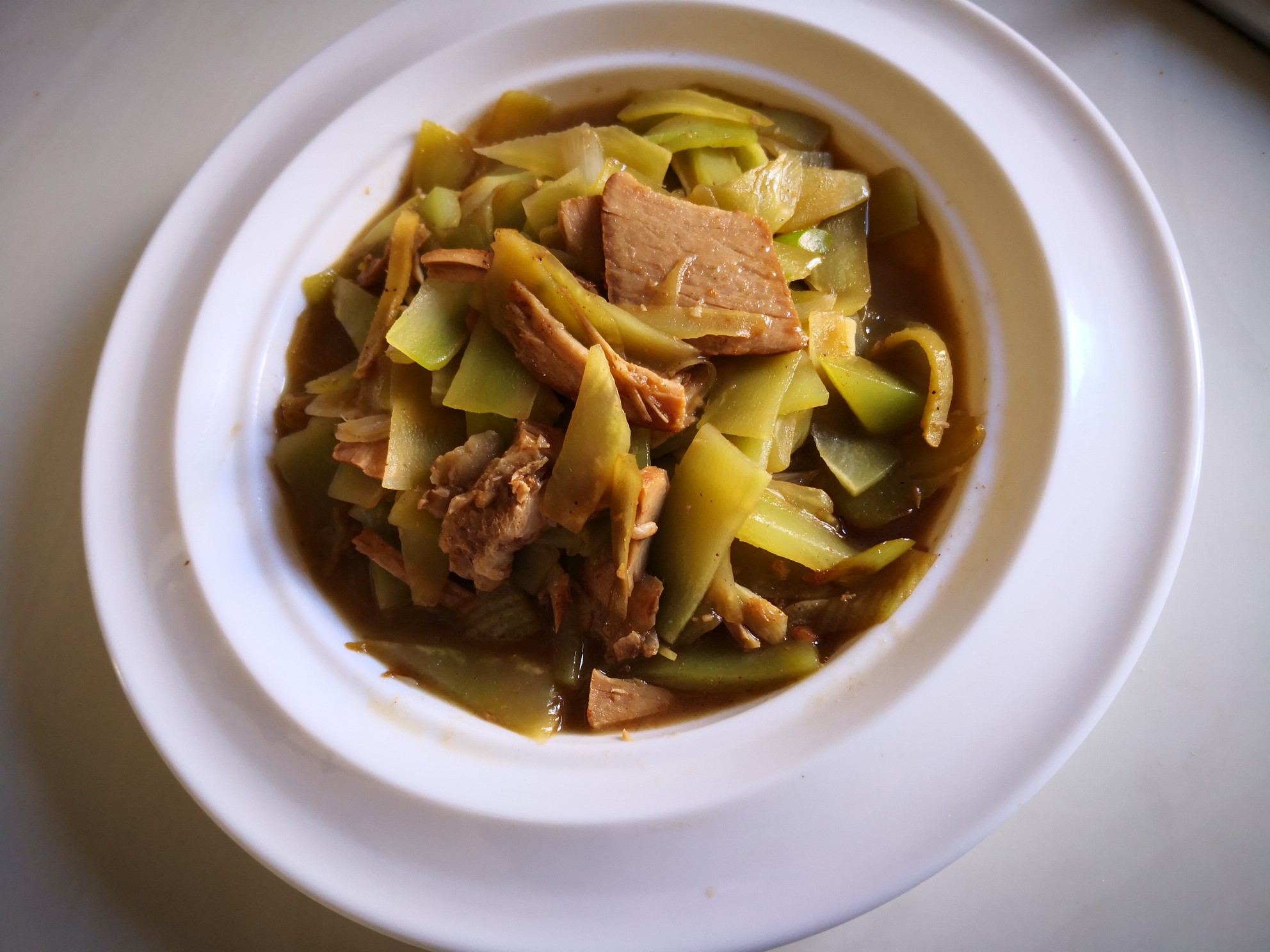 肉片炒青筍的做法-家常味炒菜譜-易網健康養生網 肉片炒青筍的做法-家常味炒菜譜