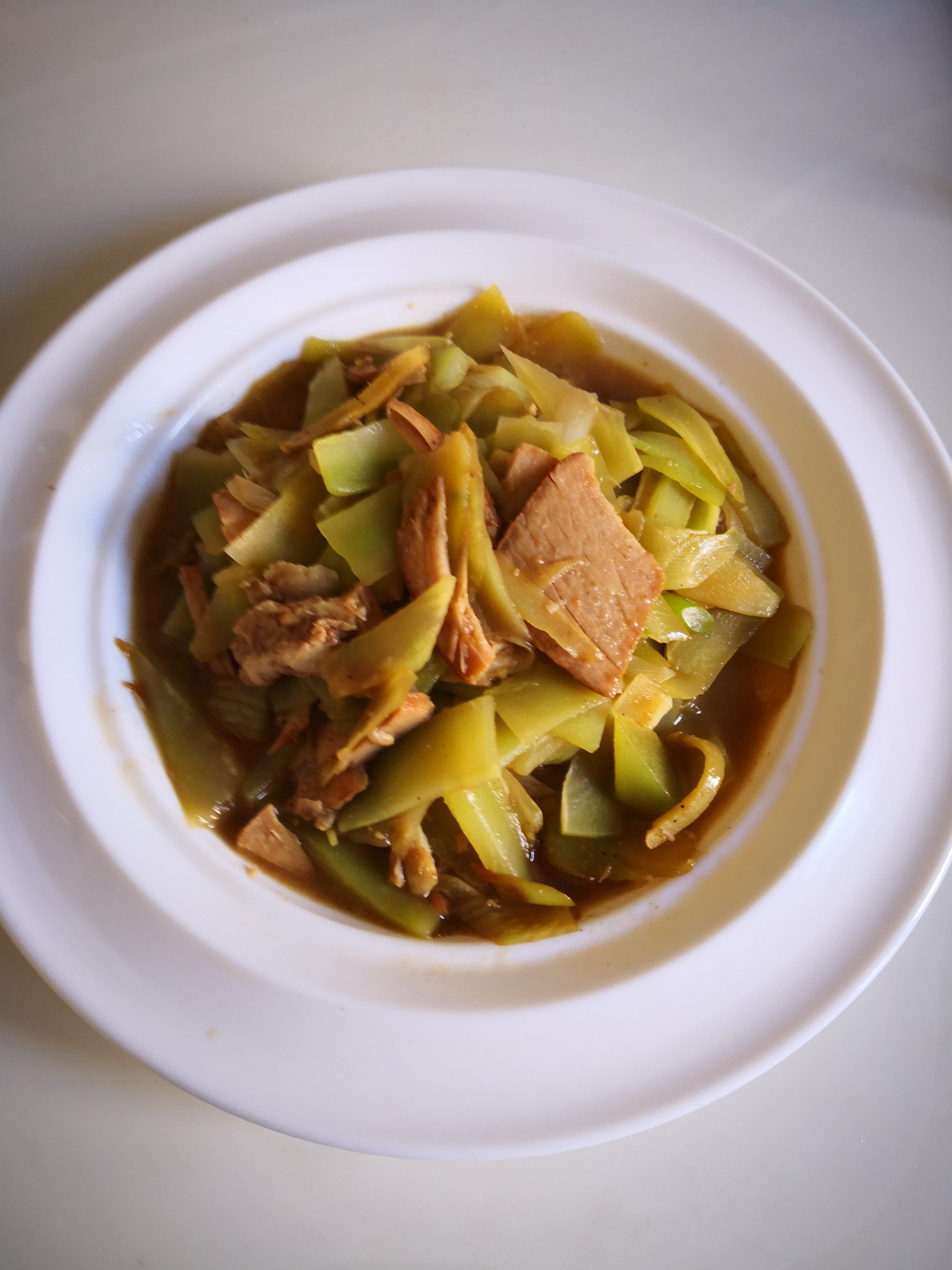 肉片炒青筍的做法-家常味炒菜譜-易網健康養生網 肉片炒青筍的做法-家常味炒菜譜