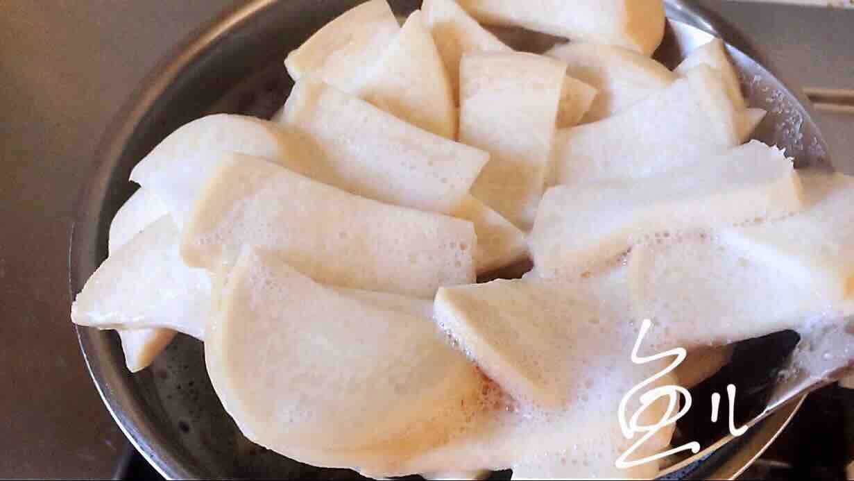 教你杏鮑菇新吃法，上桌就被搶光了！的做法-家常味炒菜譜