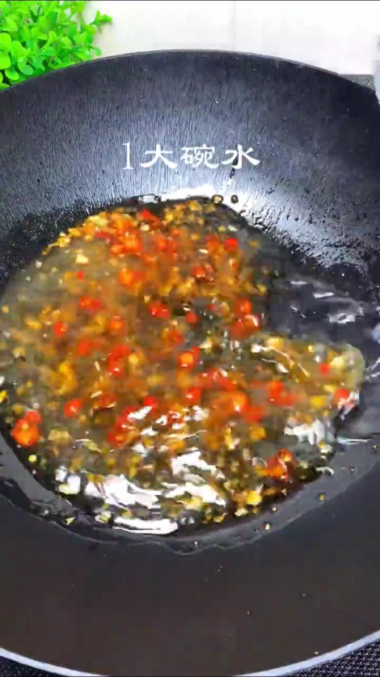 油豆腐的做法-家常味炒菜譜
