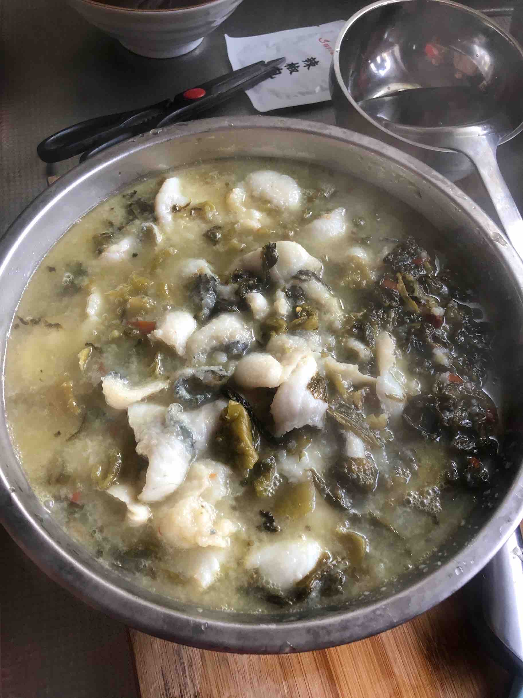 酸菜魚片的做法-酸辣味煮菜譜