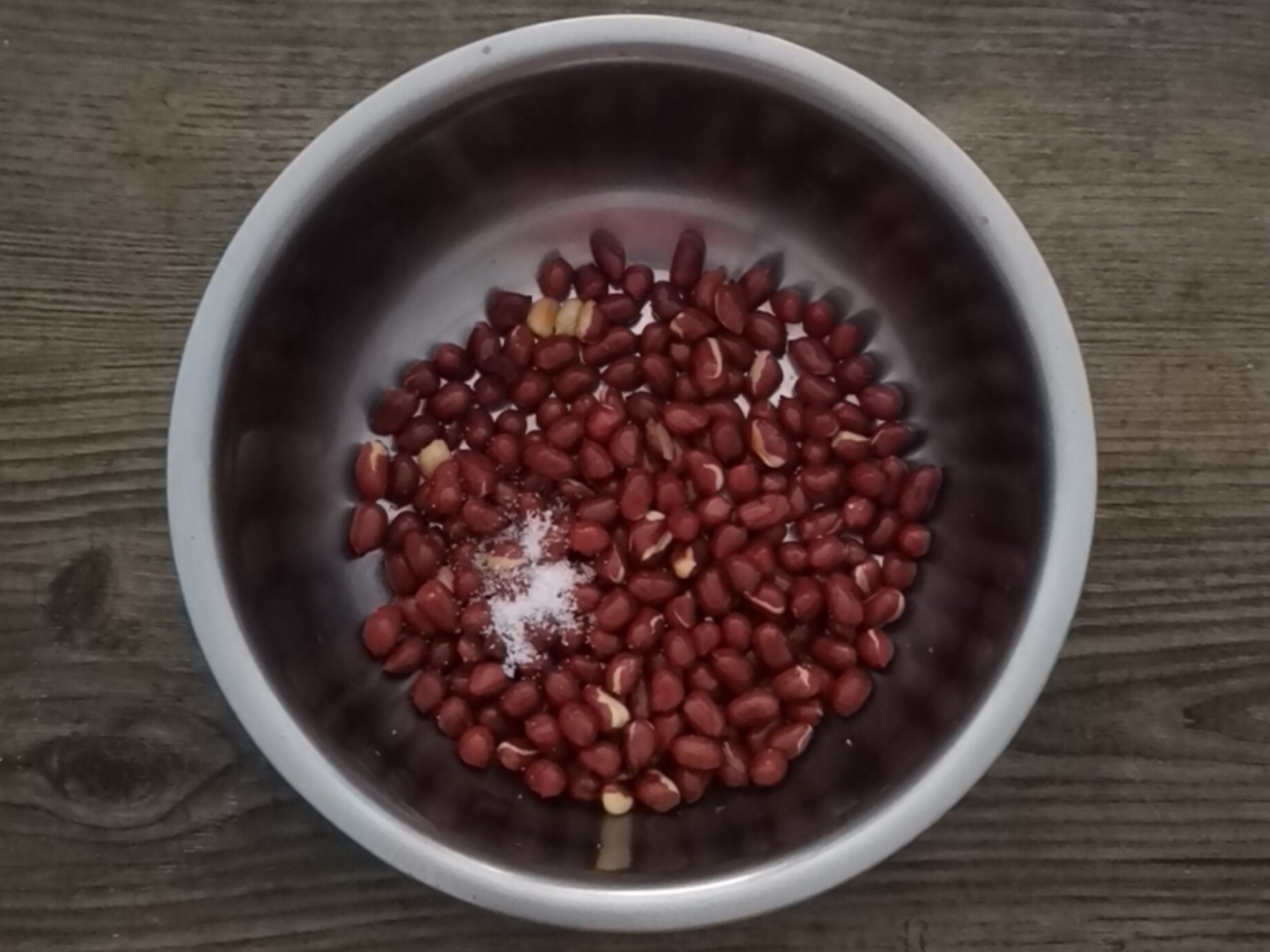 這樣炸花生米，香脆又不糊的做法-咸鮮味炒菜譜