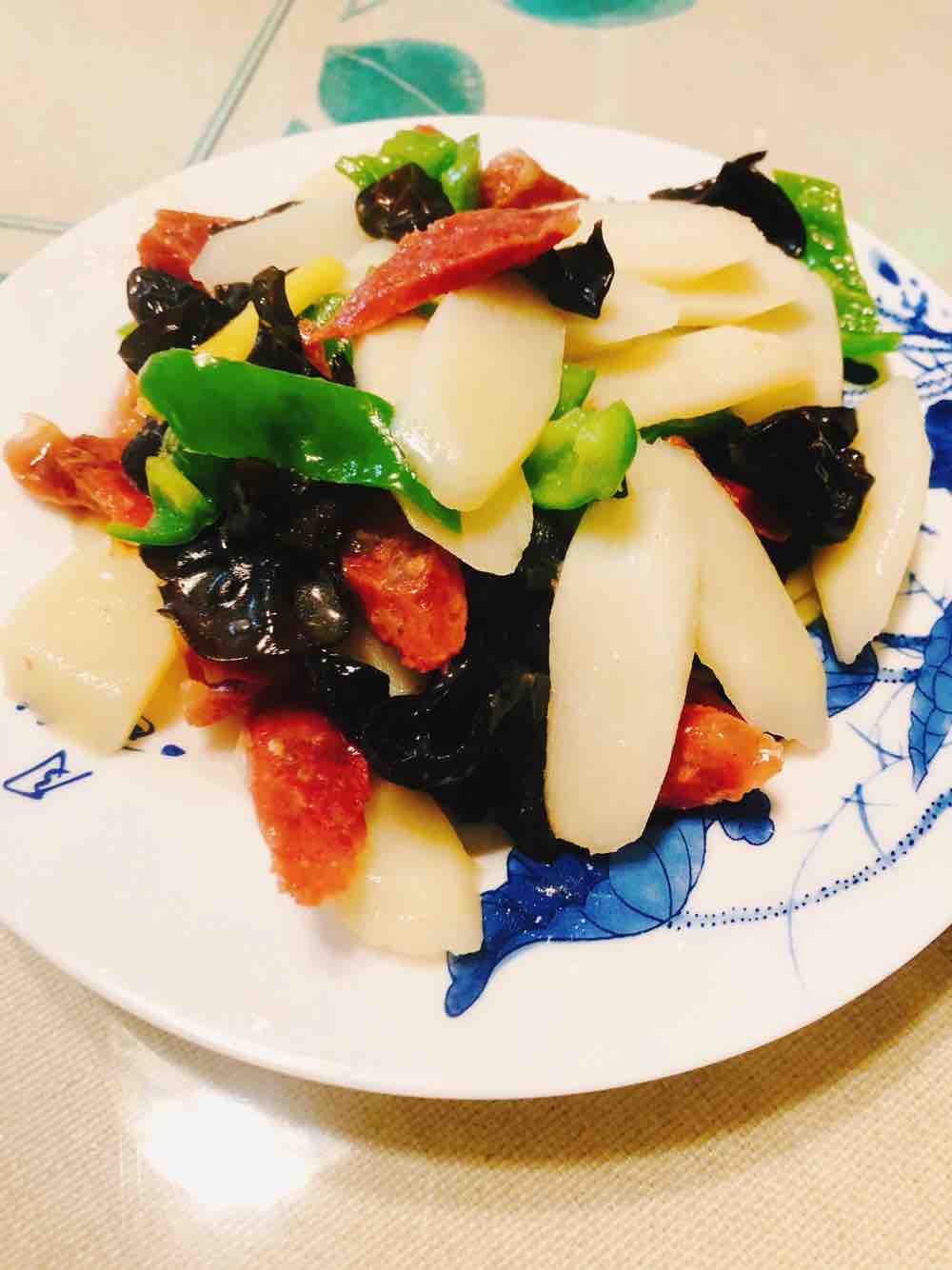 火腿山藥木耳的做法-家常味炒菜譜-易網(wǎng)健康養(yǎng)生網(wǎng) 火腿山藥木耳的做法-家常味炒菜譜