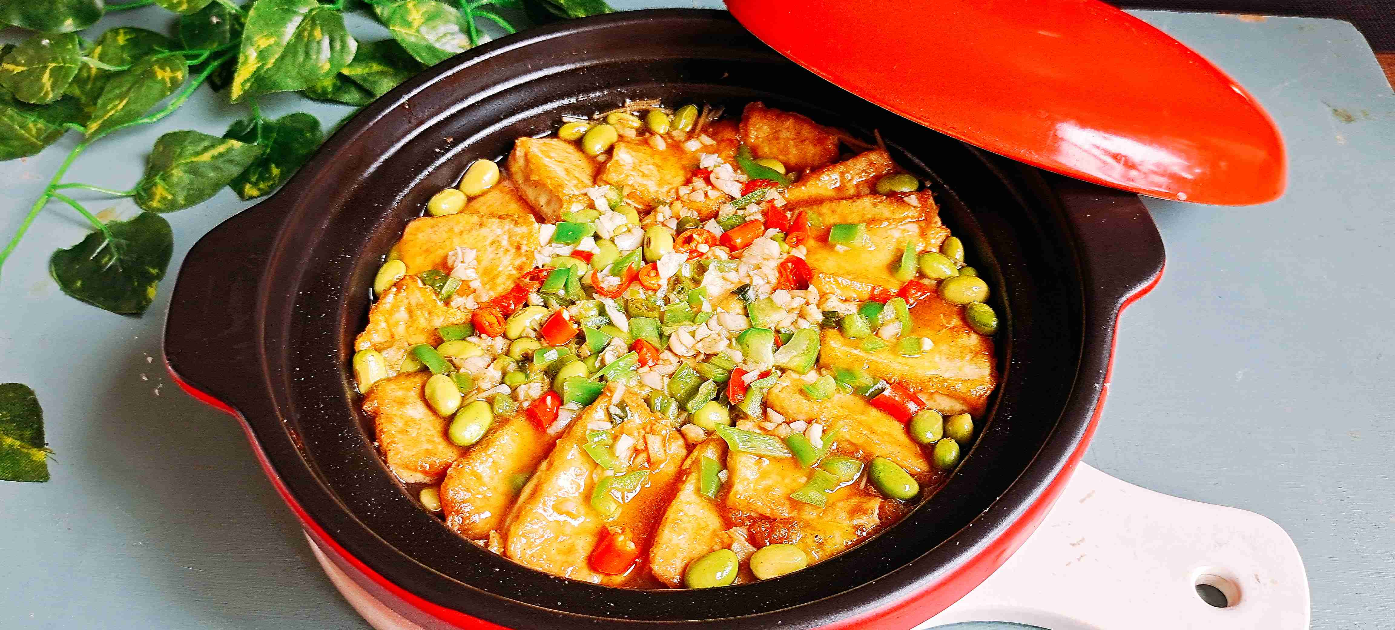 秋冬這樣吃豆腐,暖身又下飯…金針豆腐煲的做法-咸鮮味煲菜譜-易網健康養生網 秋冬這樣吃豆腐,暖身又下飯…金針豆腐煲的做法-咸鮮味煲菜譜