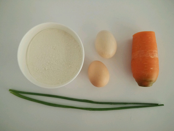 胡蘿卜雞蛋餅的做法-家常味烙菜譜-易網<a href=http://m.aoa7937.com/ target=_blank class=infotextkey>健康養生</a>網 胡蘿卜雞蛋餅的做法-家常味烙菜譜
