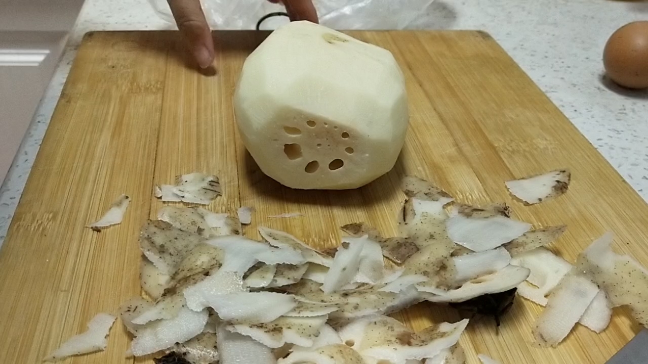 網(wǎng)紅小零食香酥藕片的做法-家常味炸菜譜