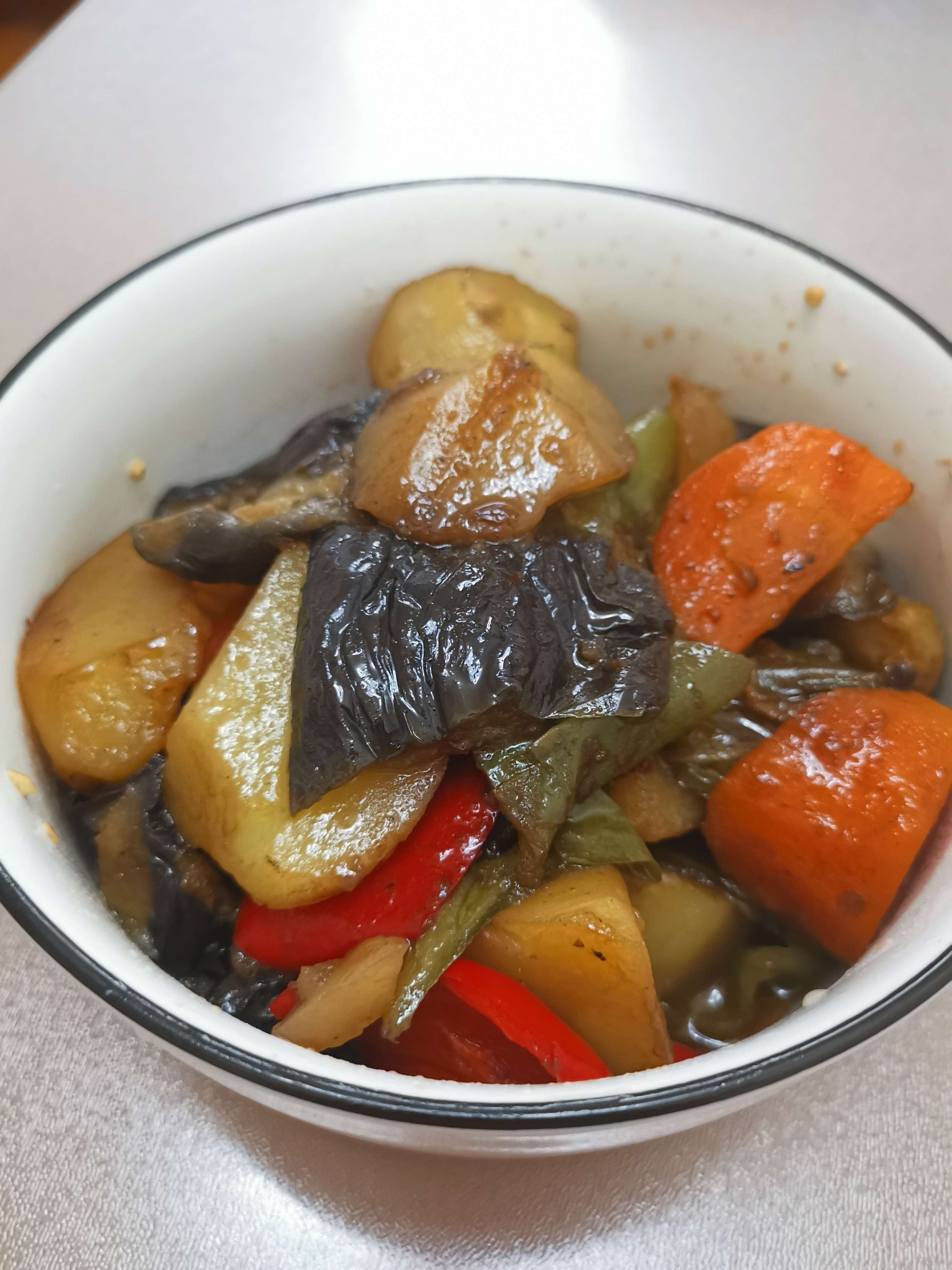 多了胡蘿卜的地三鮮的做法-家常味炒菜譜-易網健康養生網 多了胡蘿卜的地三鮮的做法-家常味炒菜譜