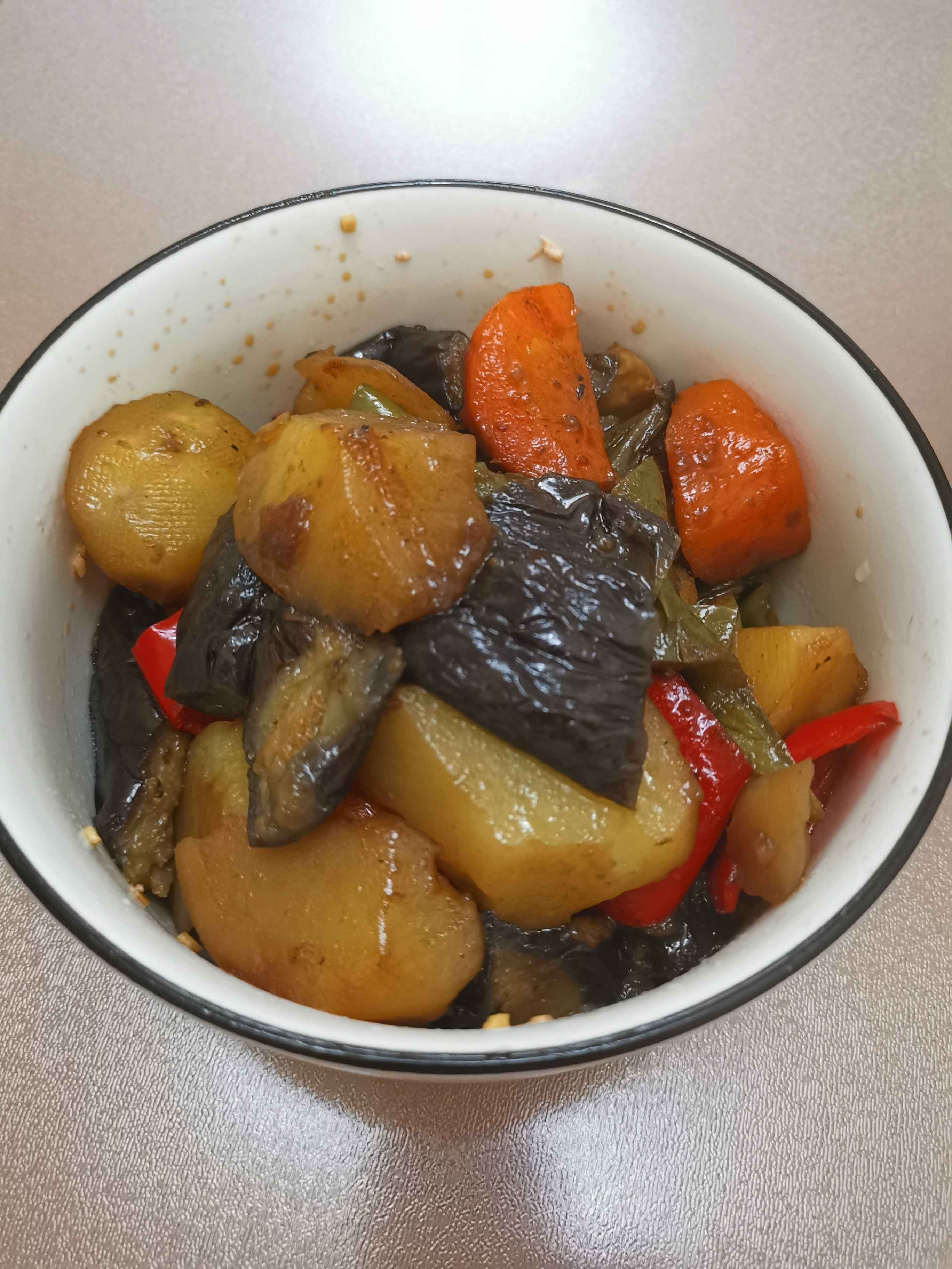 多了胡蘿卜的地三鮮的做法-家常味炒菜譜-易網健康養生網 多了胡蘿卜的地三鮮的做法-家常味炒菜譜