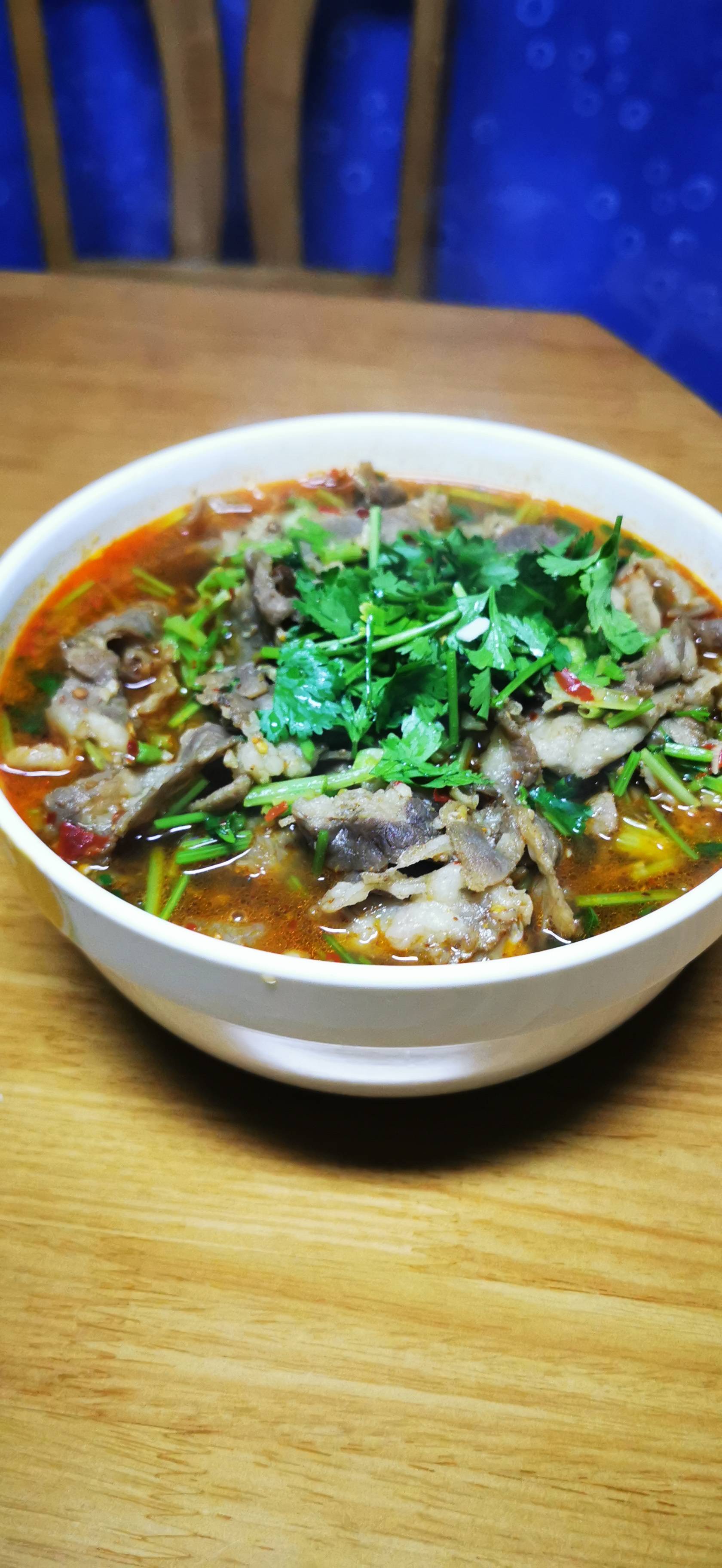 肥牛粉絲煲的做法-香辣味煮菜譜-易網健康養生網 肥牛粉絲煲的做法-香辣味煮菜譜