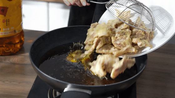 經(jīng)典東北名菜——鍋包肉的做法-家常味炒菜譜