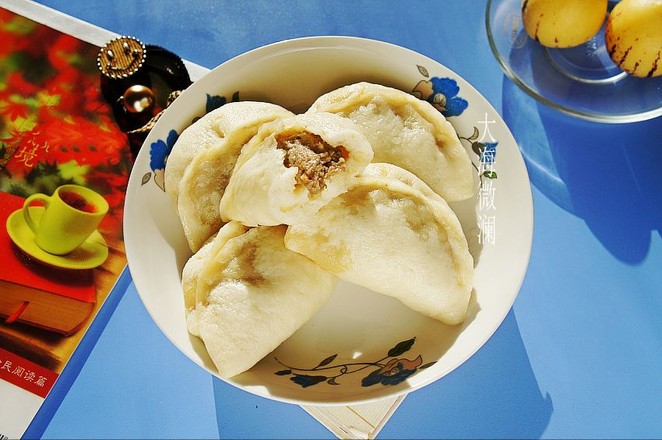 牛肉芹菜餡蒸餃的做法-咸鮮味蒸菜譜