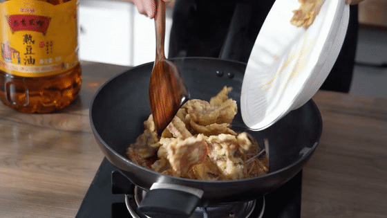 經(jīng)典東北名菜——鍋包肉的做法-家常味炒菜譜