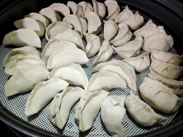 蝦仁玉米豬肉蒸餃的做法-咸鮮味蒸菜譜-易網(wǎng)健康養(yǎng)生網(wǎng) 蝦仁玉米豬肉蒸餃的做法-咸鮮味蒸菜譜