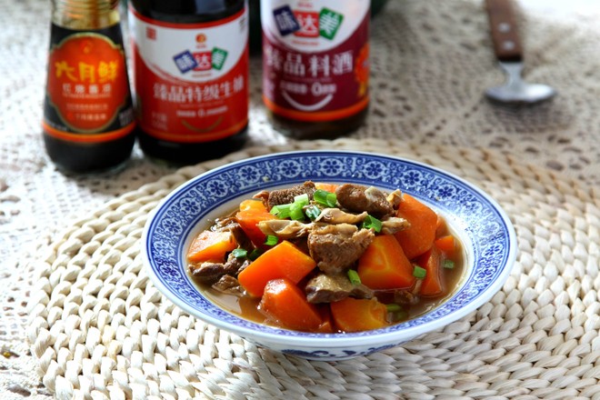 #冬至大如年#胡蘿卜燜羊肉的做法-咸鮮味煮菜譜-易網(wǎng)健康養(yǎng)生網(wǎng) #冬至大如年#胡蘿卜燜羊肉的做法-咸鮮味煮菜譜