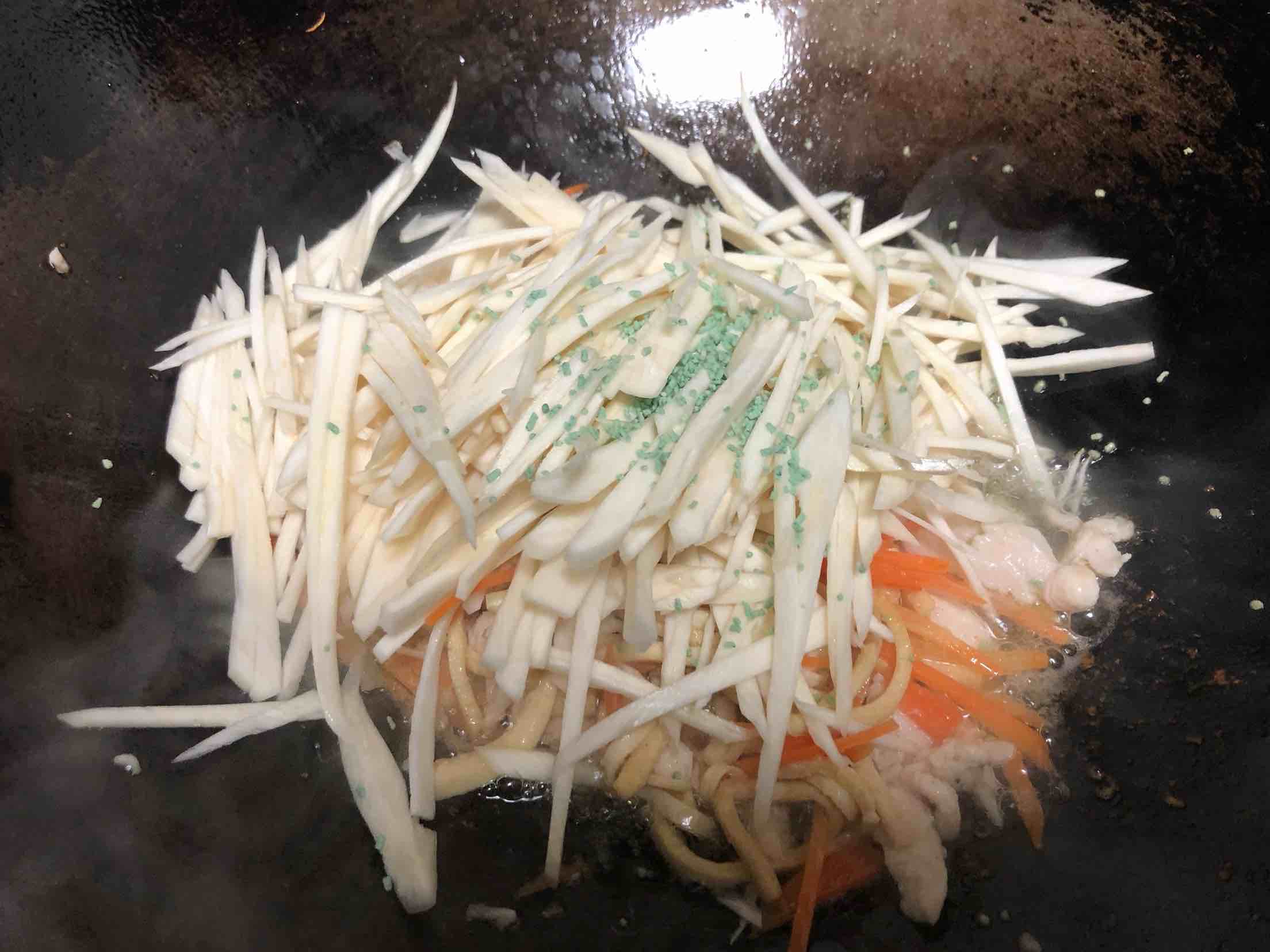 茭瓜炒雞絲的做法-家常味炒菜譜
