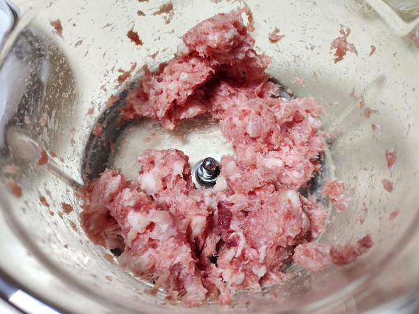 蝦仁玉米豬肉蒸餃的做法-咸鮮味蒸菜譜-易網(wǎng)<a href=http://m.aoa7937.com/ target=_blank class=infotextkey>健康養(yǎng)生</a>網(wǎng) 蝦仁玉米豬肉蒸餃的做法-咸鮮味蒸菜譜