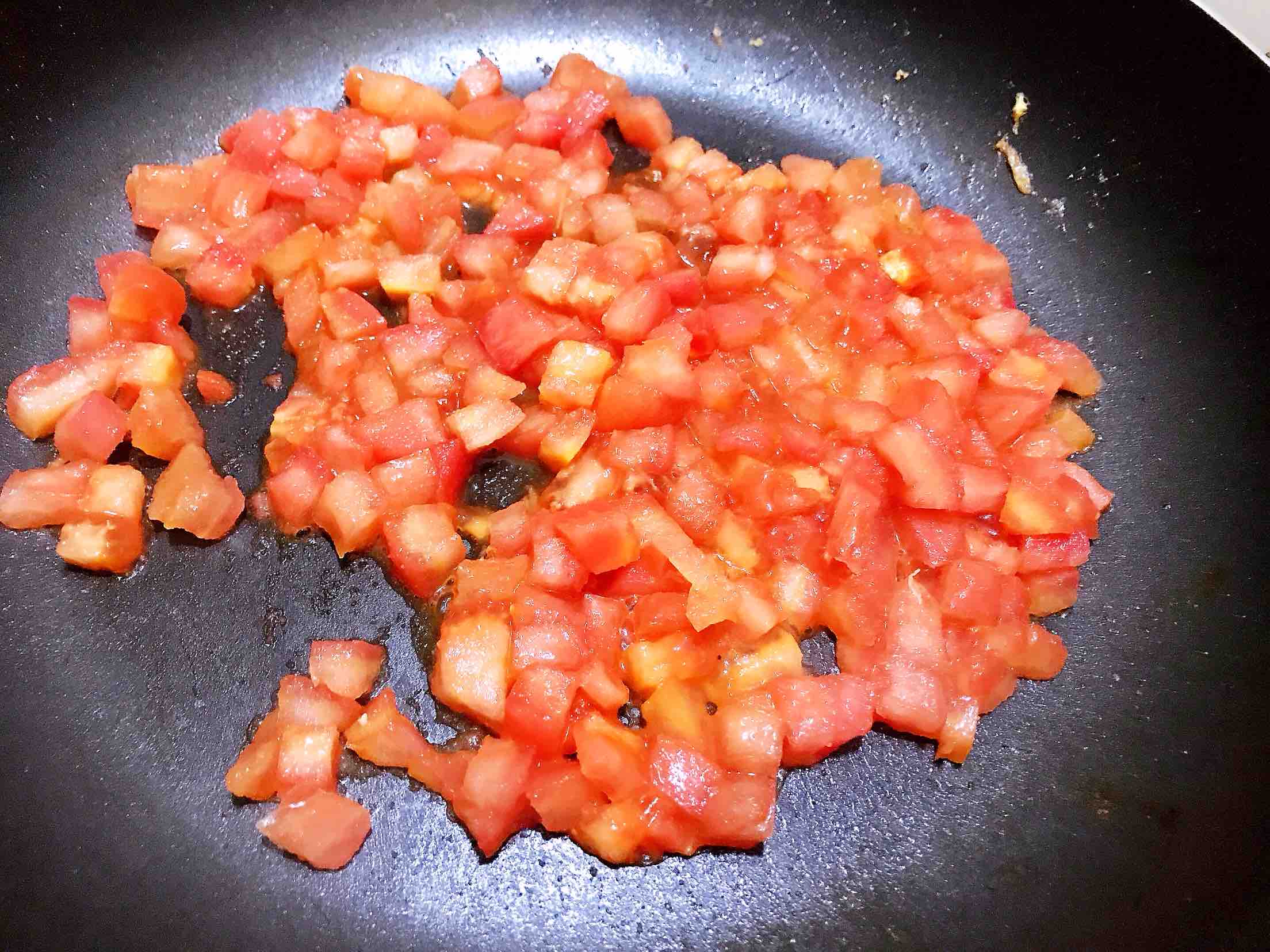 國(guó)民菜番茄炒蛋的做法-咸鮮味炒菜譜