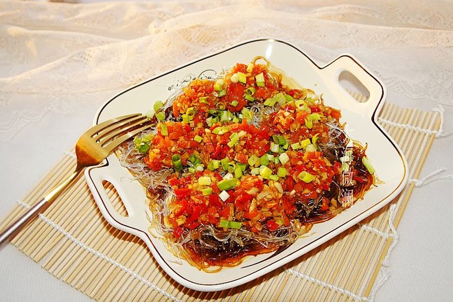 蒜蓉粉絲蒸香菇的做法-咸鮮味蒸菜譜-易網健康養生網 蒜蓉粉絲蒸香菇的做法-咸鮮味蒸菜譜