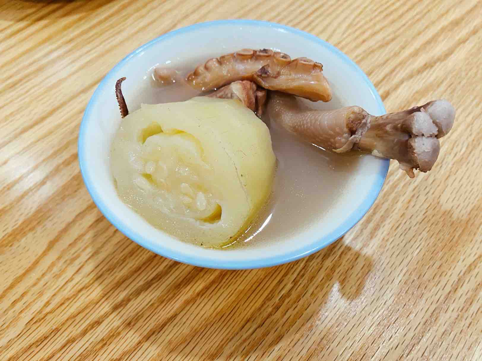 章魚龍骨煲節(jié)瓜的做法-咸鮮味煲菜譜-易網(wǎng)健康養(yǎng)生網(wǎng) 章魚龍骨煲節(jié)瓜的做法-咸鮮味煲菜譜