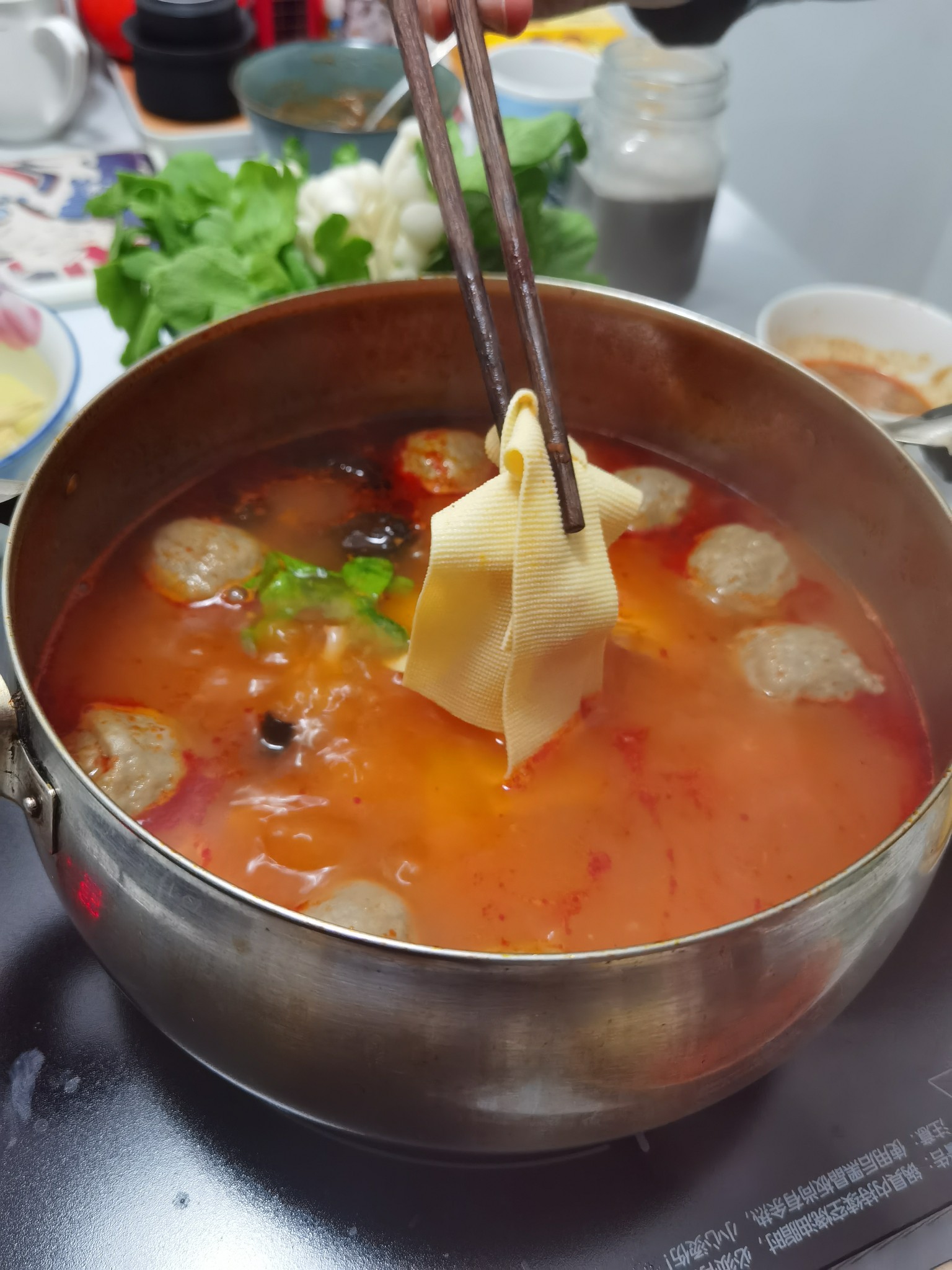 番茄牛腩涮涮鍋,冬天吃再適合不過了的做法-茄汁味煮菜譜-易網(wǎng)健康養(yǎng)生網(wǎng) 番茄牛腩涮涮鍋,冬天吃再適合不過了的做法-茄汁味煮菜譜