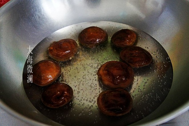 蒜蓉粉絲香菇的做法-蒜香味蒸菜譜-易網(wǎng)健康養(yǎng)生網(wǎng) 蒜蓉粉絲香菇的做法-蒜香味蒸菜譜