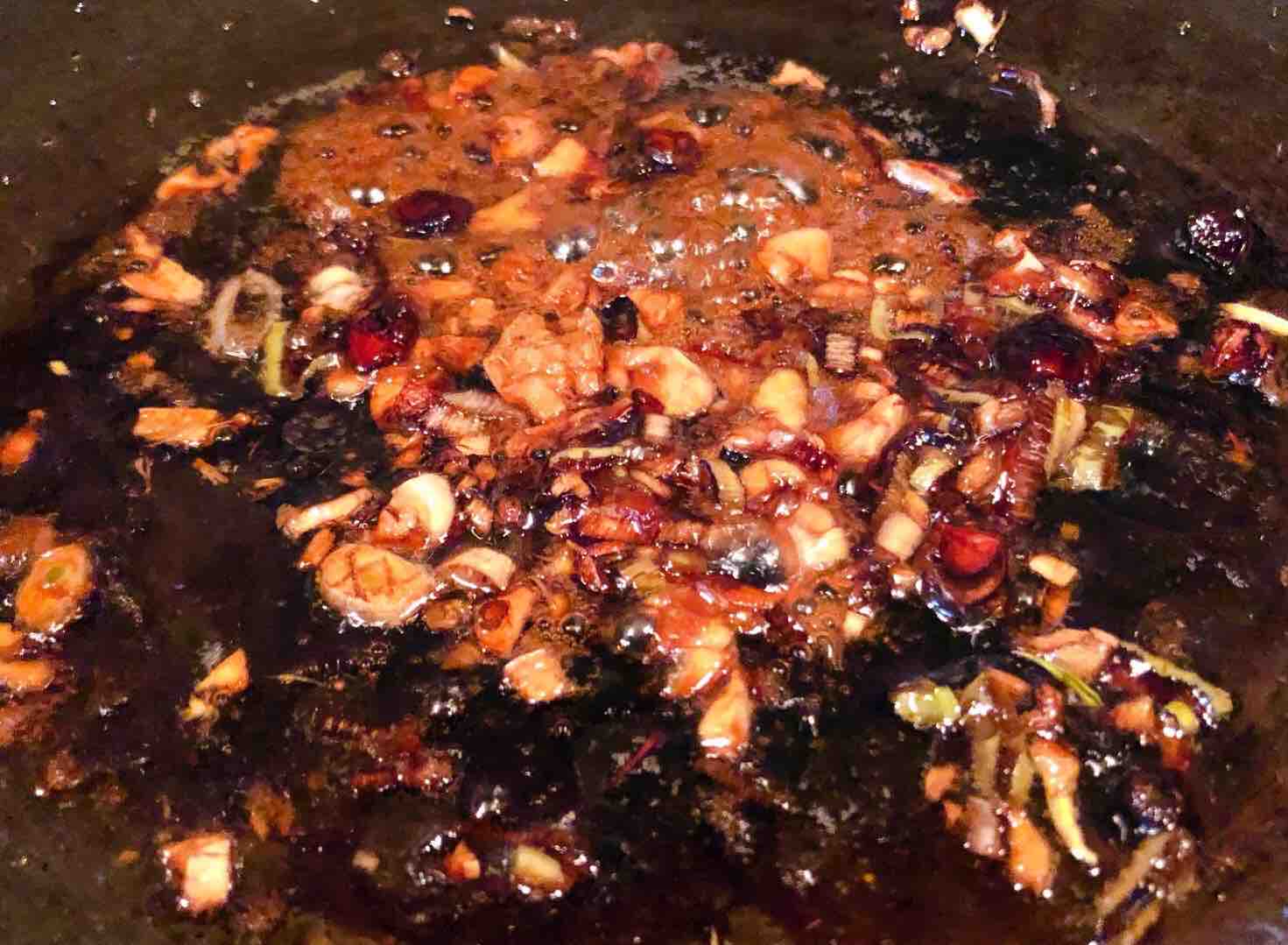 鵪鶉蛋豆腐燉黑魚的做法-咸鮮味燉菜譜-易網健康養生網 鵪鶉蛋豆腐燉黑魚的做法-咸鮮味燉菜譜