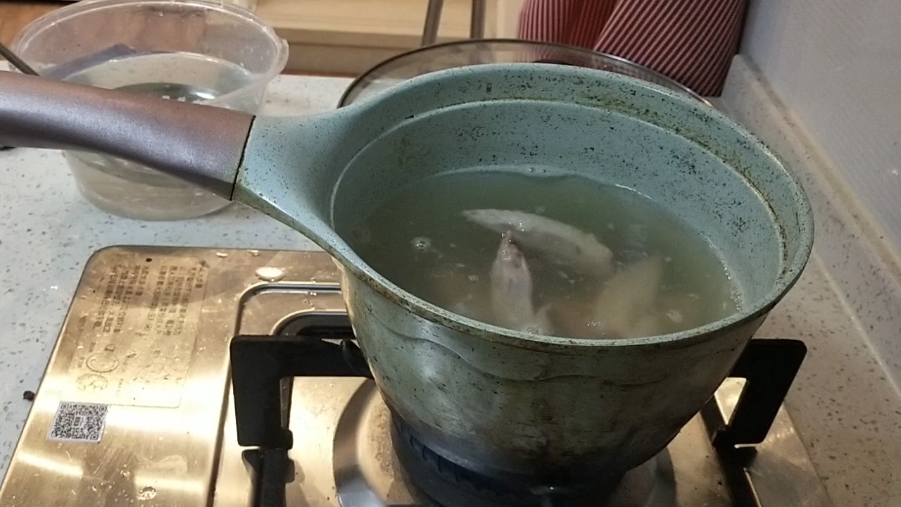 家常簡易缽缽雞拌菜的做法-咸鮮味煮菜譜-易網(wǎng)健康養(yǎng)生網(wǎng) 家常簡易缽缽雞拌菜的做法-咸鮮味煮菜譜