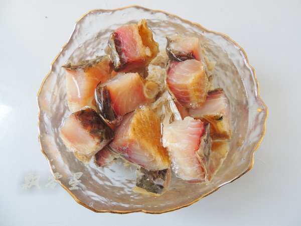 豉香蒸臘魚,咸香適口超下飯的做法-家常味蒸菜譜-易網(wǎng)健康養(yǎng)生網(wǎng) 豉香蒸臘魚,咸香適口超下飯的做法-家常味蒸菜譜
