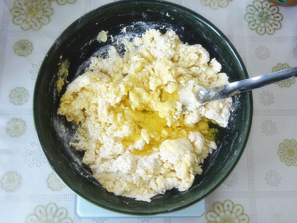 香甜營養又頂飽,老少皆宜的牛奶雞蛋餅的做法-奶香味烤菜譜-易網健康養生網 香甜營養又頂飽,老少皆宜的牛奶雞蛋餅的做法-奶香味烤菜譜