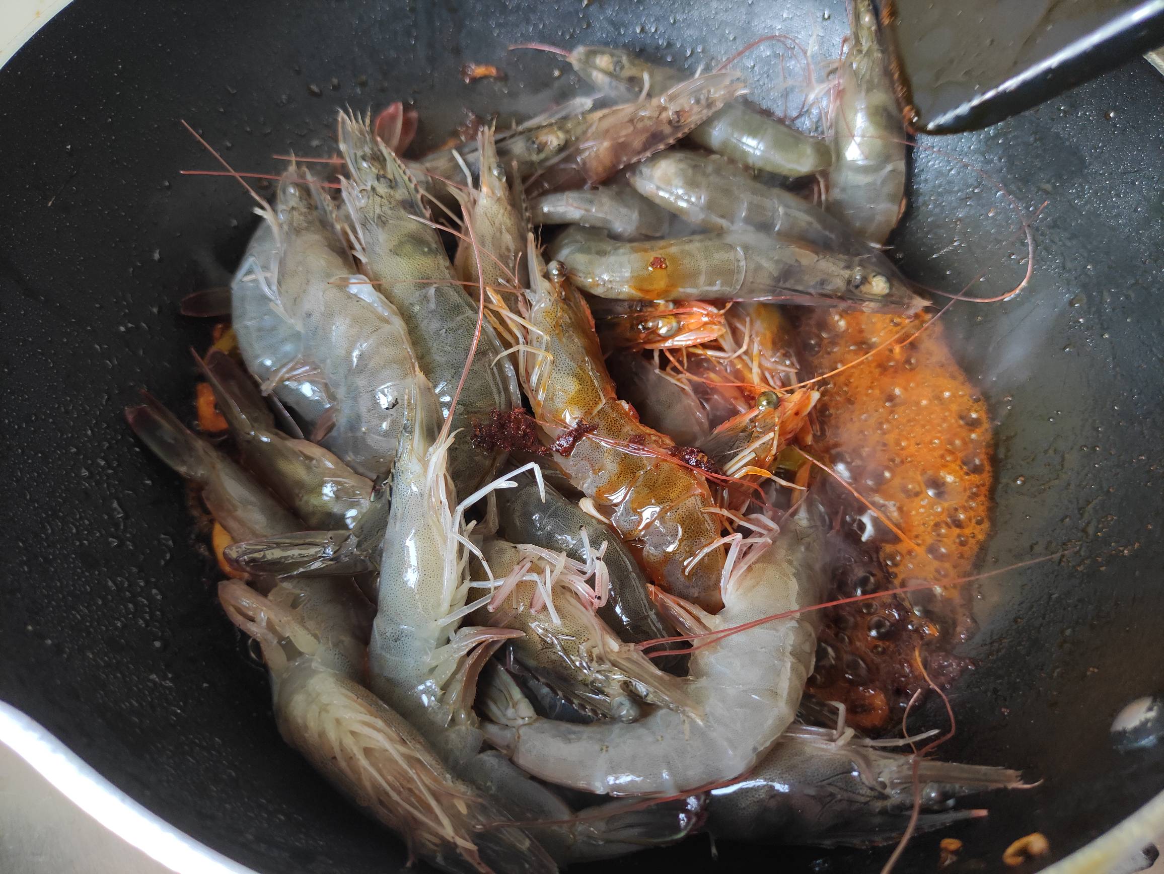 超好吃家常菜，香辣蝦美食菜譜的做法-香辣味炒菜譜