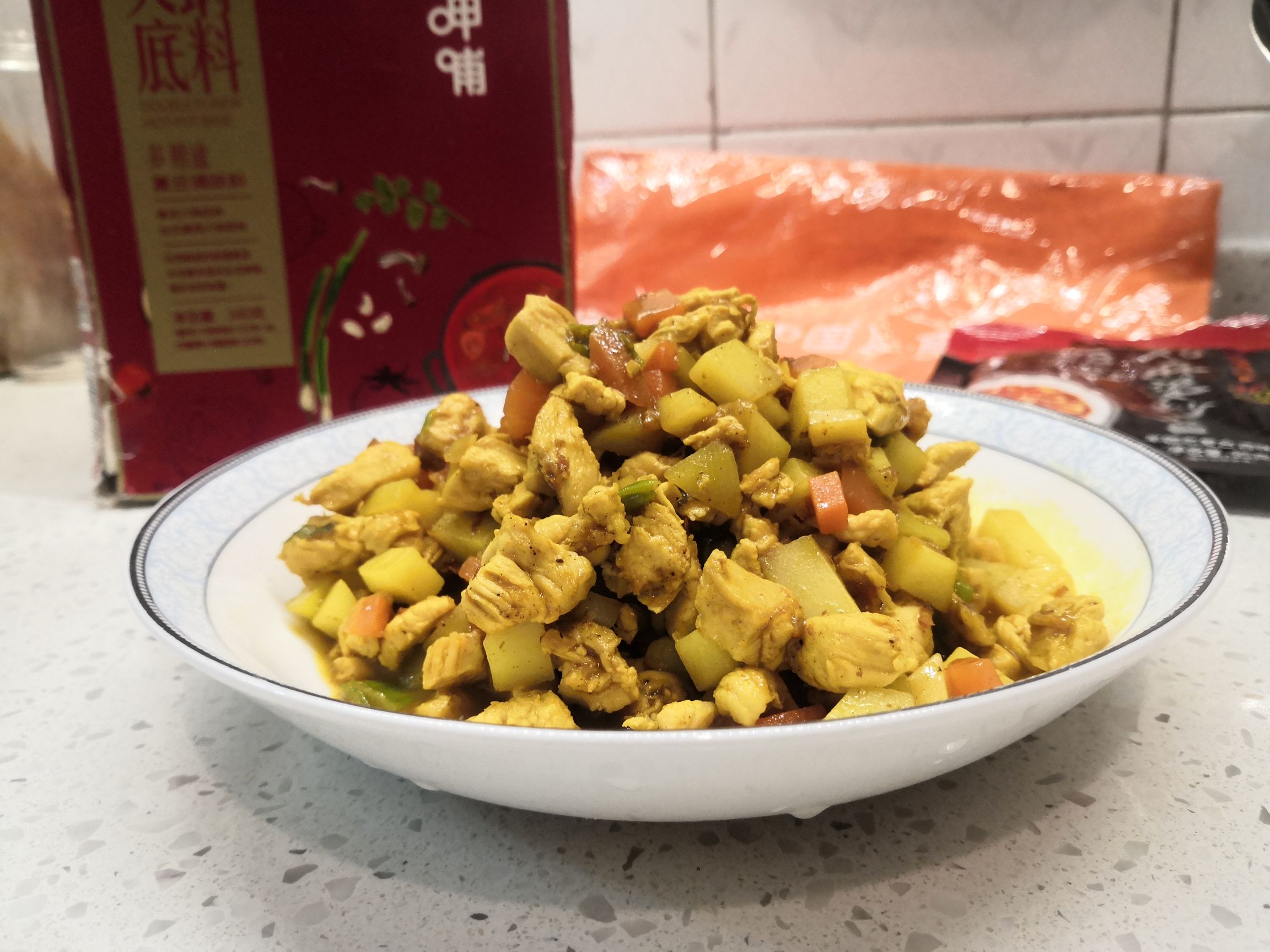 好吃的咖喱雞丁醬的做法-咖喱味煮菜譜-易網健康養(yǎng)生網 好吃的咖喱雞丁醬的做法-咖喱味煮菜譜