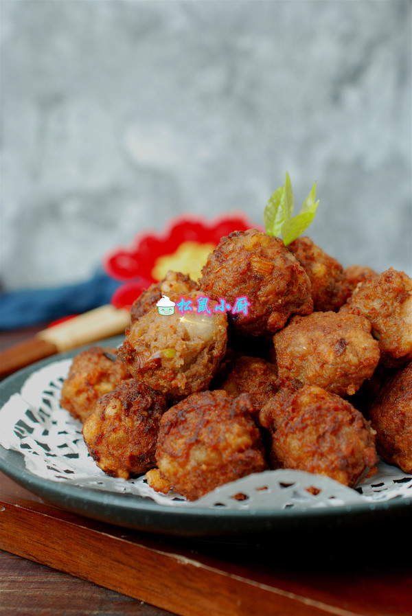 #冬至大如年#一口一個,焦脆鮮香的牛肉丸子的做法-家常味炸菜譜-易網健康養生網 #冬至大如年#一口一個,焦脆鮮香的牛肉丸子的做法-家常味炸菜譜
