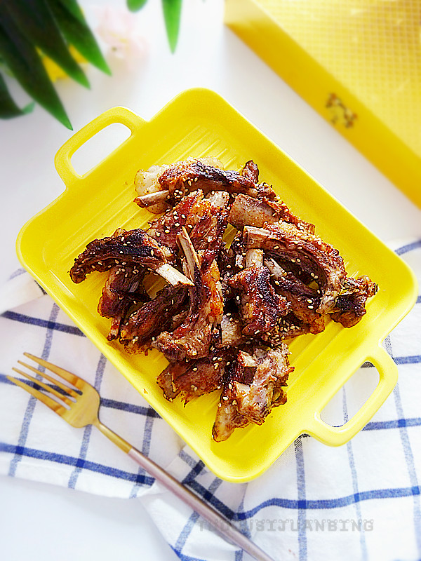 平底鍋也能烤羊排,真香!的做法-其它口味烤菜譜-易網(wǎng)健康養(yǎng)生網(wǎng) 平底鍋也能烤羊排,真香!的做法-其它口味烤菜譜