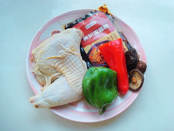 黃燜雞的做法-醬香味燒菜譜-易網<a href=http://m.aoa7937.com/ target=_blank class=infotextkey>健康養生</a>網 黃燜雞的做法-醬香味燒菜譜