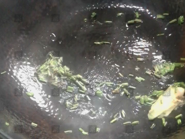 鴨血粉絲湯的做法-咸鮮味煮菜譜-易網(wǎng)健康養(yǎng)生網(wǎng) 鴨血粉絲湯的做法-咸鮮味煮菜譜