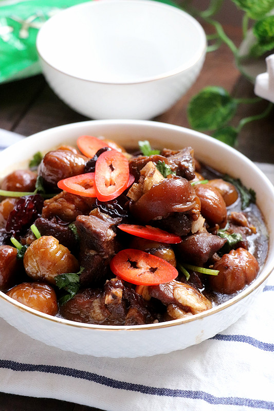 #冬至大如年#五香栗子燜羊肉的做法-家常味燜菜譜-易網(wǎng)健康養(yǎng)生網(wǎng) #冬至大如年#五香栗子燜羊肉的做法-家常味燜菜譜