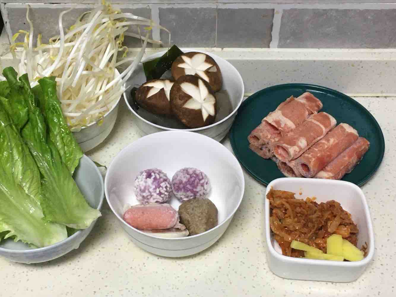 一人食泡菜鍋的做法-家常味煮菜譜-易網(wǎng)<a href=http://m.aoa7937.com/ target=_blank class=infotextkey>健康養(yǎng)生</a>網(wǎng) 一人食泡菜鍋的做法-家常味煮菜譜