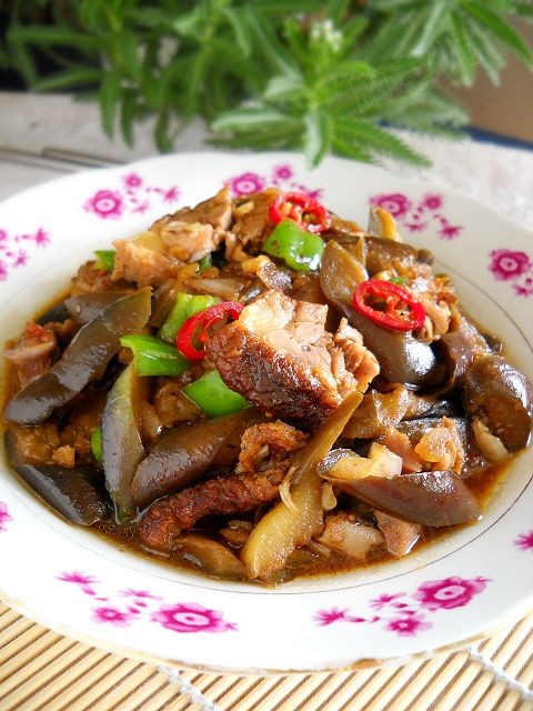 烤鴨燒茄子的做法-家常味燒菜譜-易網(wǎng)健康養(yǎng)生網(wǎng) 烤鴨燒茄子的做法-家常味燒菜譜
