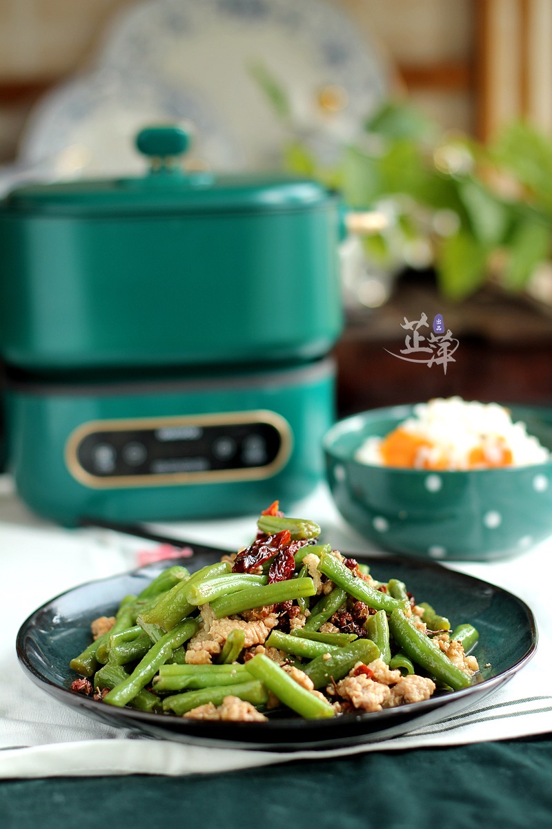 麻辣肉沫炒龍豆的做法-家常味炒菜譜-易網(wǎng)健康養(yǎng)生網(wǎng) 麻辣肉沫炒龍豆的做法-家常味炒菜譜