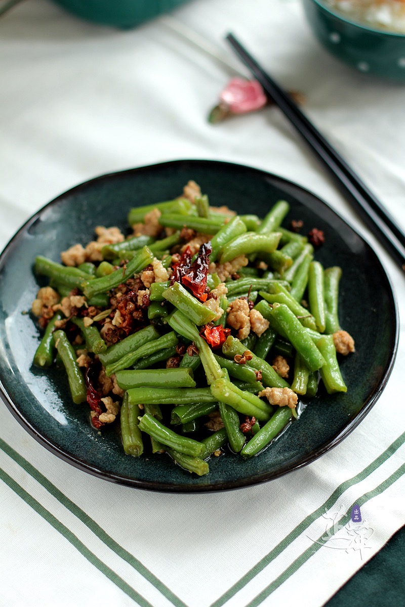 麻辣肉沫炒龍豆的做法-家常味炒菜譜-易網(wǎng)健康養(yǎng)生網(wǎng) 麻辣肉沫炒龍豆的做法-家常味炒菜譜