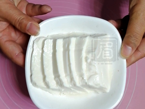 熱乎乎的泡菜鍋，驅寒還管飽！的做法-酸辣味煮菜譜