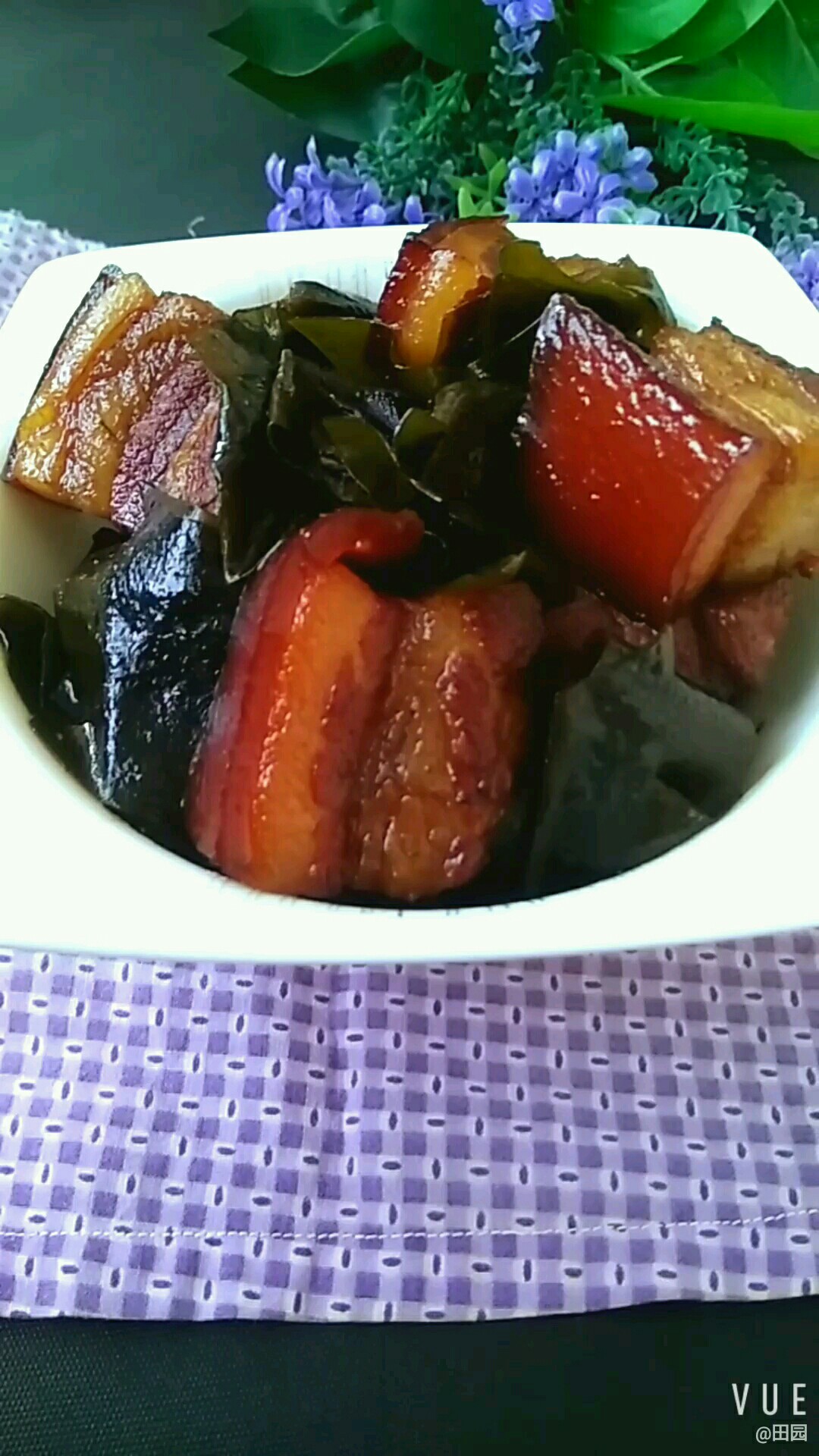 五花肉配海帶 完美的做法-咸鮮味燒菜譜-易網健康養生網 五花肉配海帶 完美的做法-咸鮮味燒菜譜