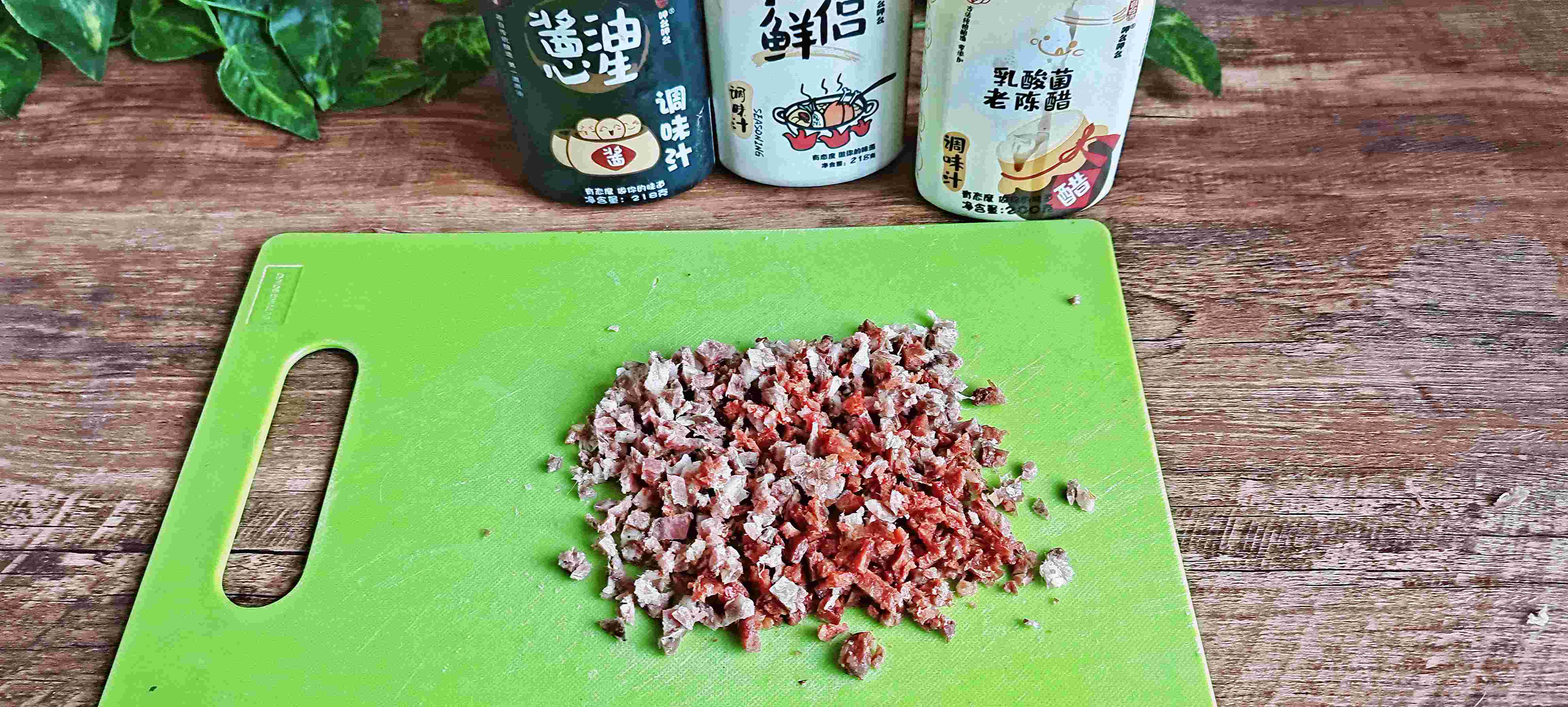 土豆的高大上做法,春節(jié)家宴備受歡迎…土豆泥黃金卷的做法-咸鮮味其它工藝菜譜-易網(wǎng)健康養(yǎng)生網(wǎng) 土豆的高大上做法,春節(jié)家宴備受歡迎…土豆泥黃金卷的做法-咸鮮味其它工藝菜譜