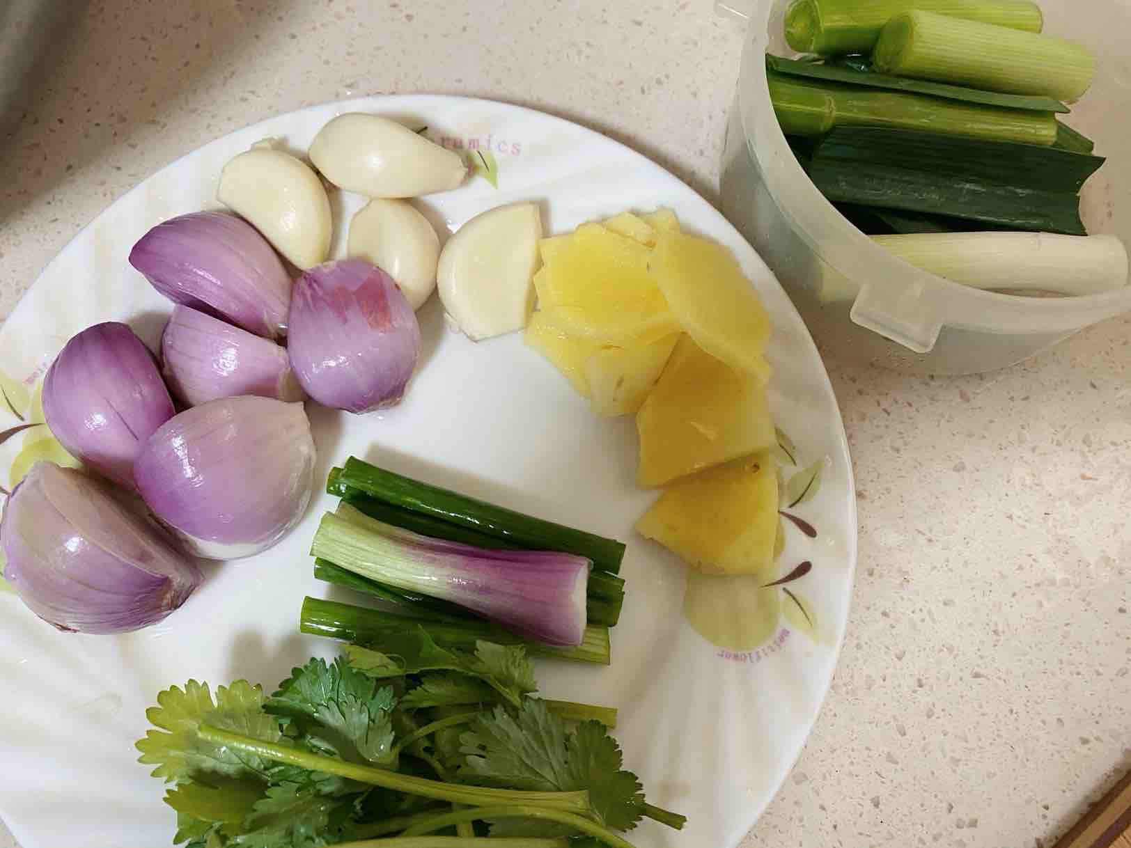 砂鍋雞煲的做法-咸鮮味砂鍋菜譜-易網(wǎng)健康養(yǎng)生網(wǎng) 砂鍋雞煲的做法-咸鮮味砂鍋菜譜
